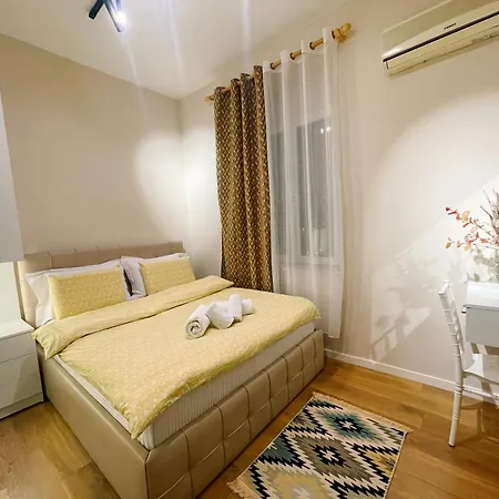 Aj - Hidden Gem In Front Of Taiwan Center Apartment Tirana