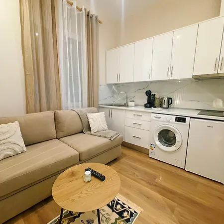 Aj - Hidden Gem In Front Of Taiwan Center *