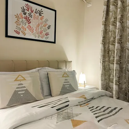 Appartement Aj - Hidden Gem In Front Of Taiwan Center Tirana